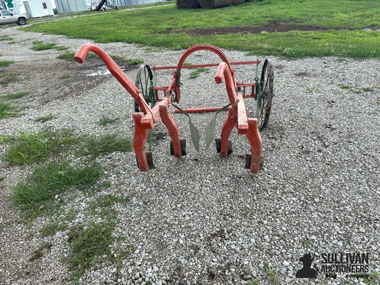 pattee-plow-co-one-row-cultivator-image-6