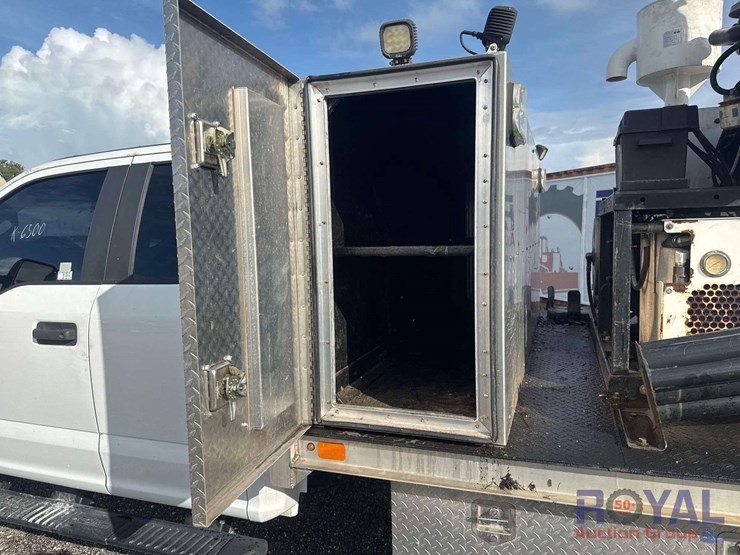 2017-ford-f550-image-22