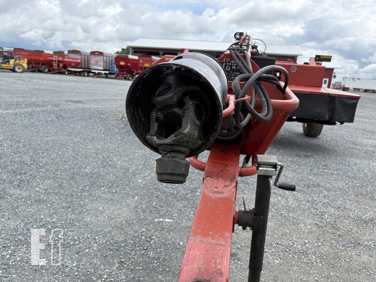 new-holland-1431-image-15