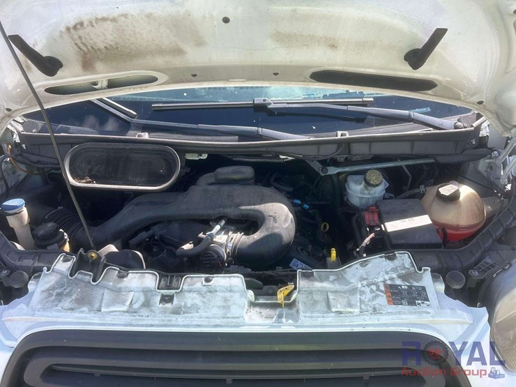 2016-ford-e350-image-6
