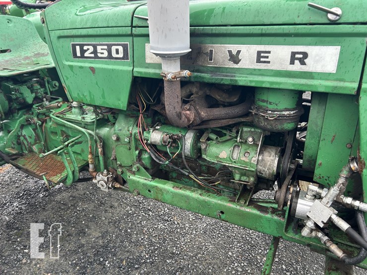 1969-oliver-1250-image-4