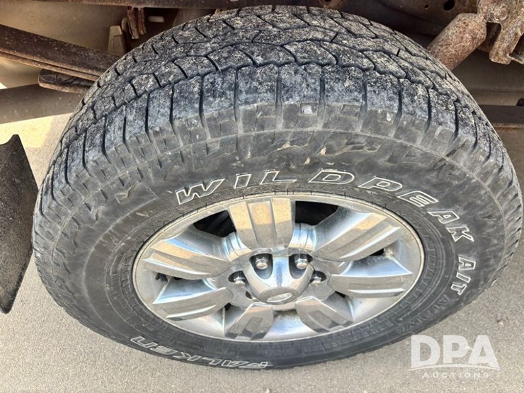 2012-ford-f150-xlt-image-41