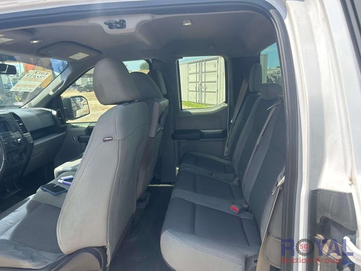 2017-ford-f150-image-18