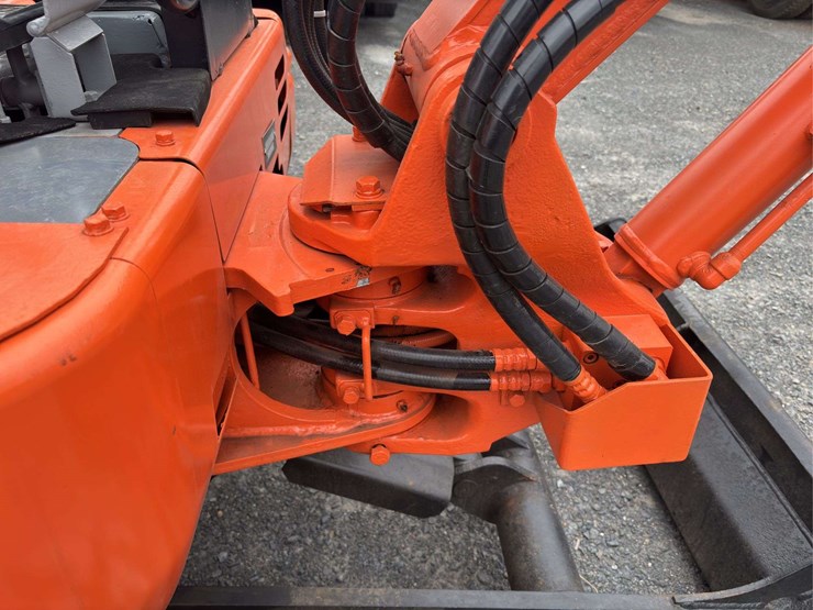 2004-hitachi-ex30u-image-18