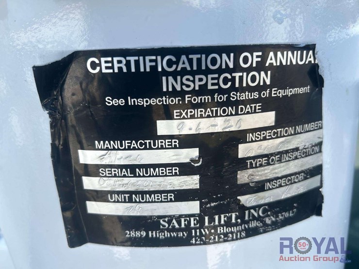 2013-ford-f550-image-38