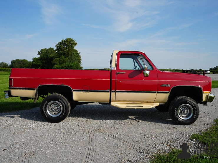 1984-gmc-sierra-1500-image-4