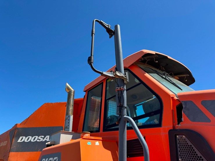 2014-doosan-da30-image-34