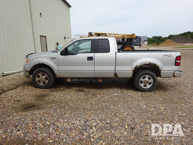 2004-ford-f150-image-25