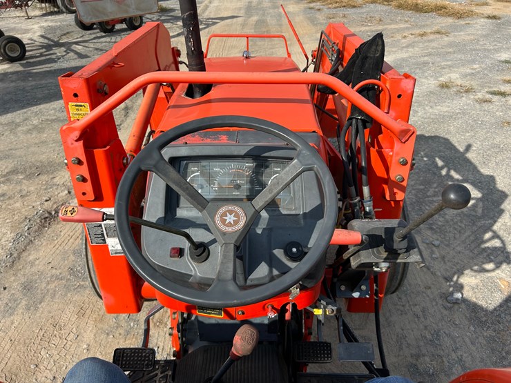 kubota-m6800-image-13