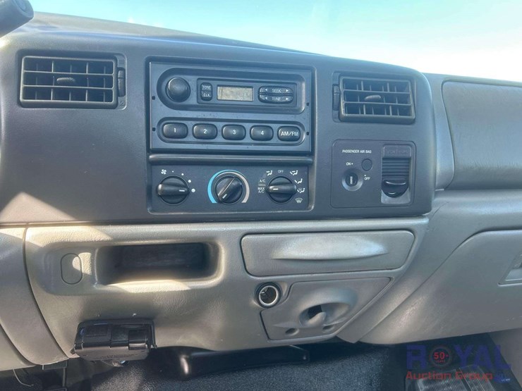 2004-ford-f350-image-15