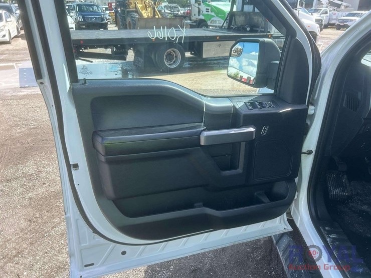 2015-ford-f150-image-13
