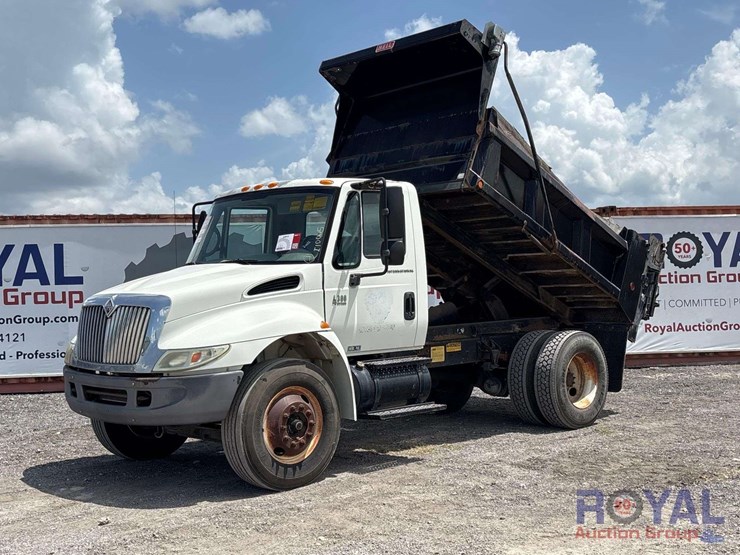 2005-international-durastar-4300-image-1