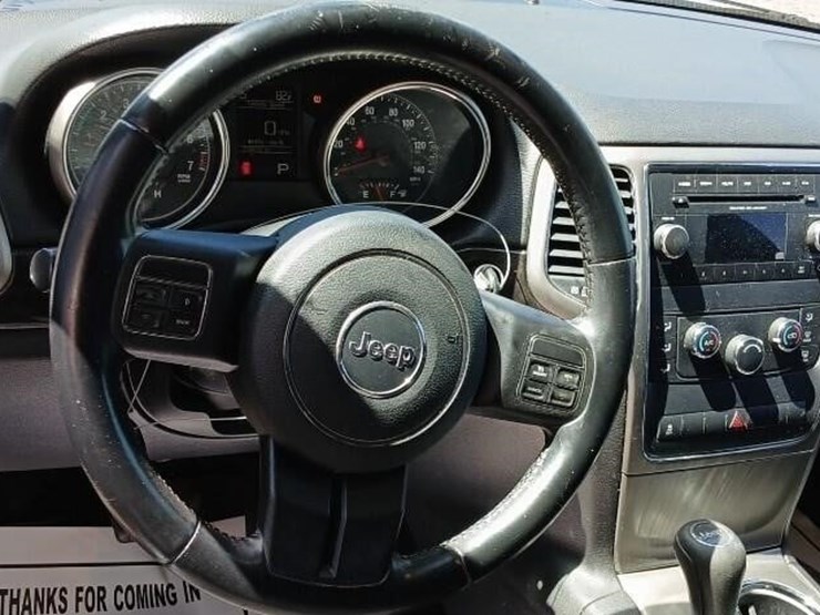 2012-jeep-grand-cherokee-image-5