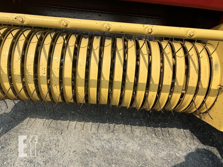 new-holland-316-image-8