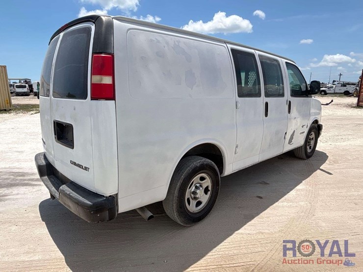 2003-chevrolet-express-1500-image-3