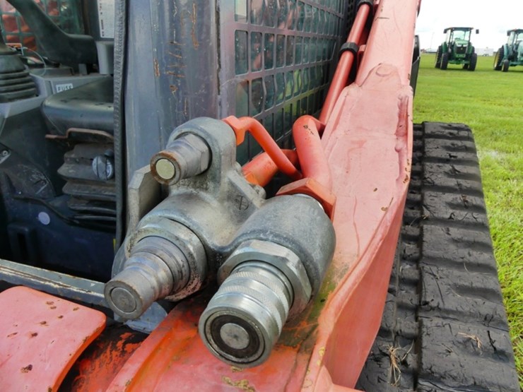kubota-svl95-2s-image-12
