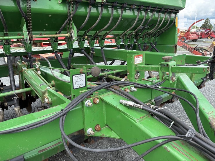john-deere-750-image-12