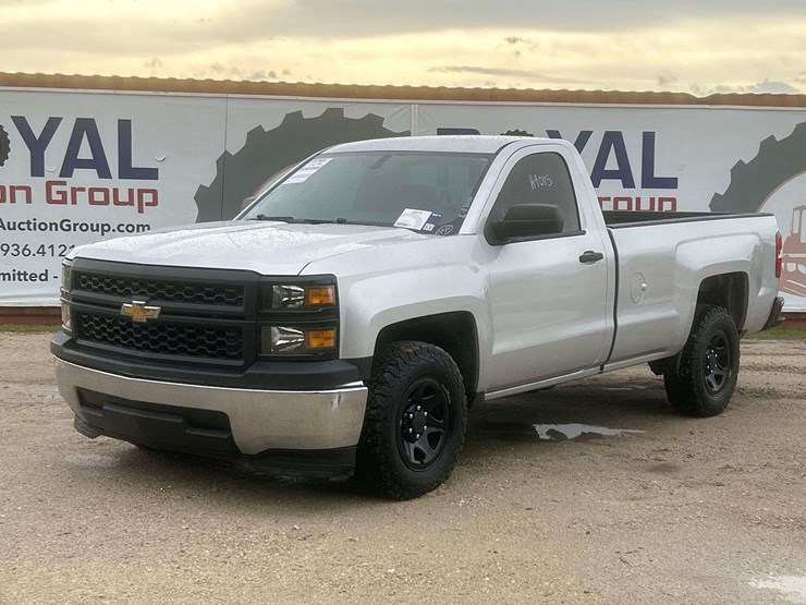 2015-chevrolet-silverado-1500-image-1