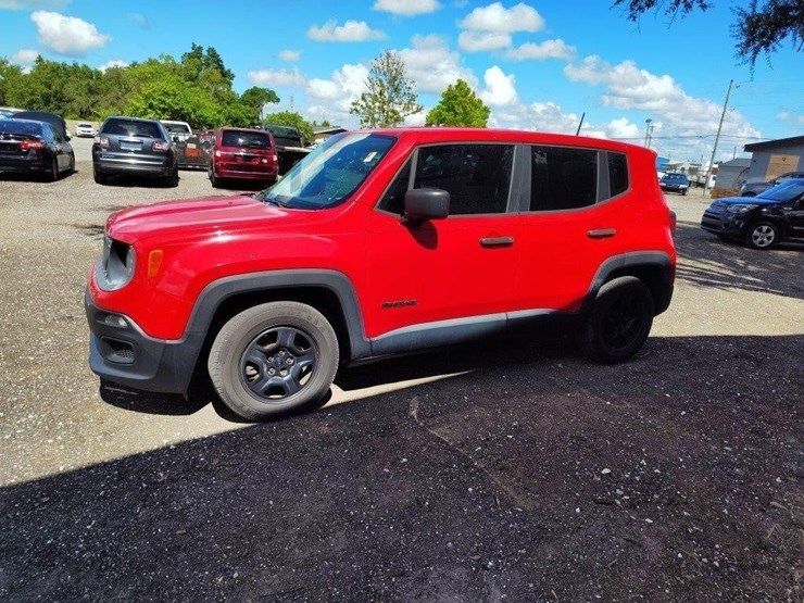 2015-jeep-renegade-image-3
