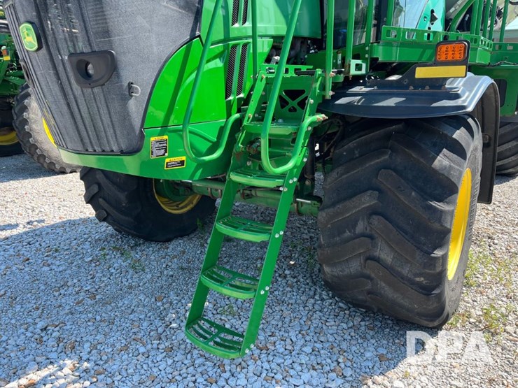 2019-john-deere-f4365-image-17