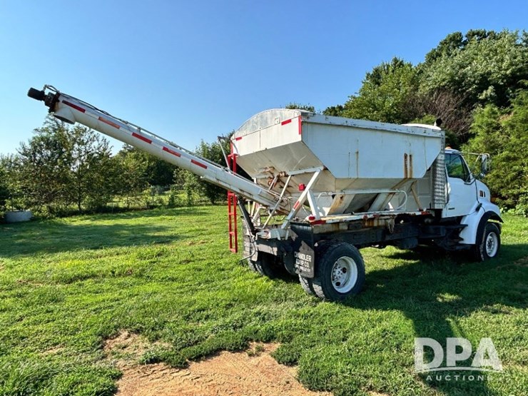 2000-sterling-dry-tender-truck-(gp11245,-unit-123831)-image-10