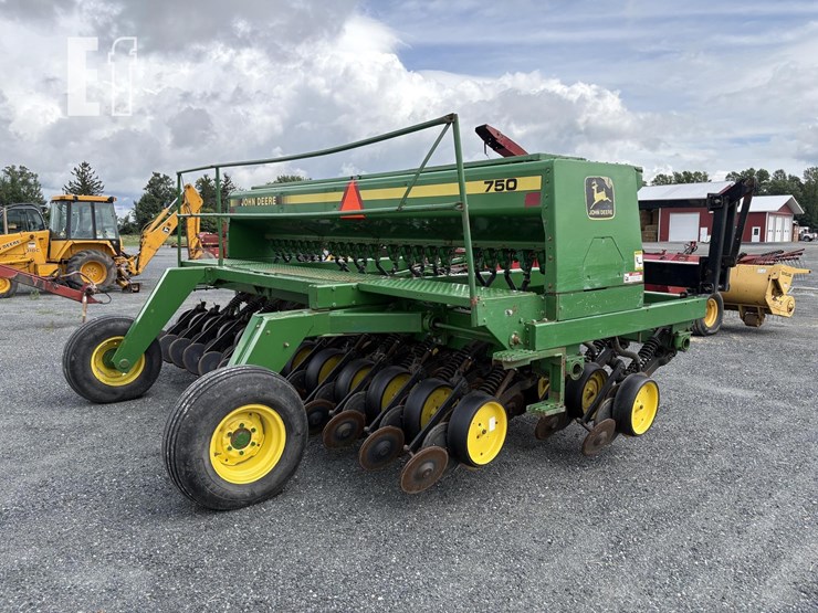 john-deere-750-image-15