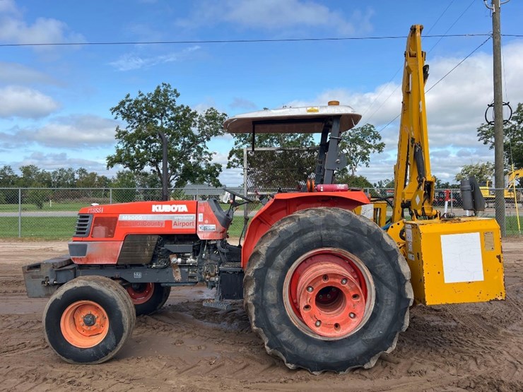 kubota-m9000-image-1