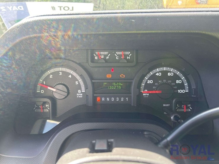 2015-ford-e350-image-9
