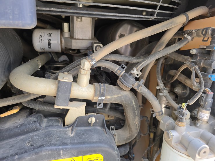 2023-bobcat-t76-image-57