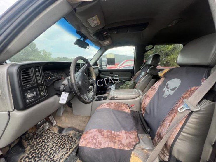 2002-chevrolet-2500-image-11