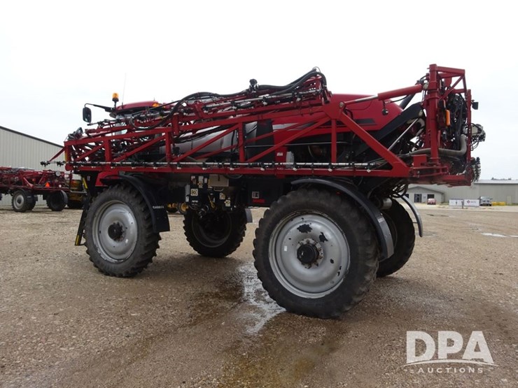 2015-case-ih-patriot-4440-image-35