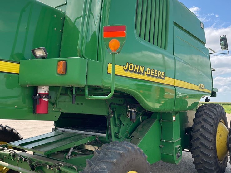 2002-john-deere-9550-image-32