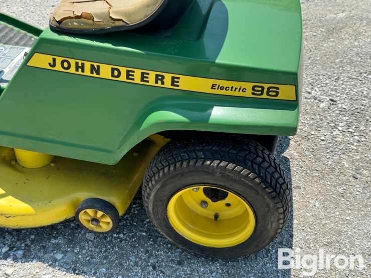 john-deere-96-image-14