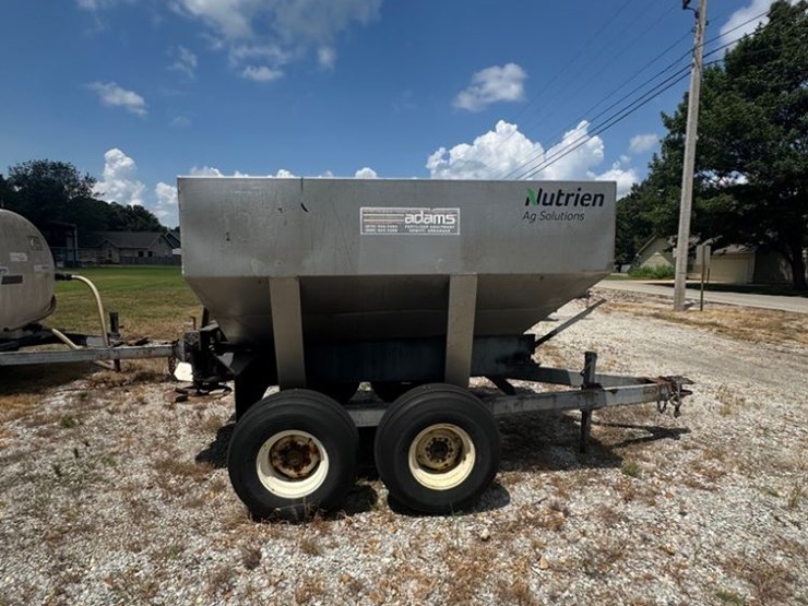 adams-dry-spreader-(pz13791,-unit-28521)-image-1