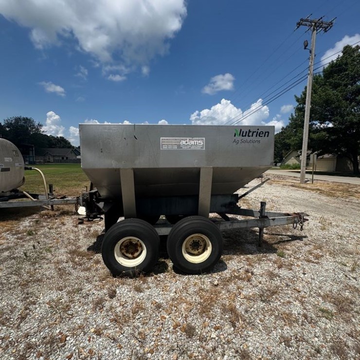 Adams Dry Spreader (PZ13791, Unit 28521)