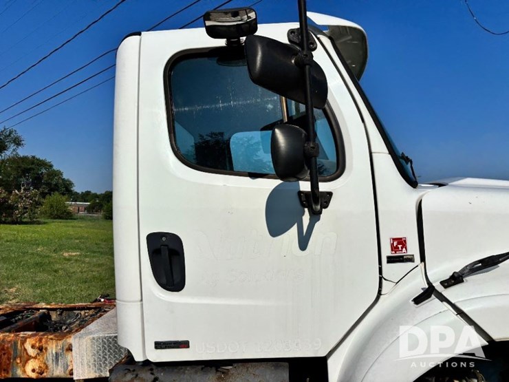 2011-freightliner-truck-(gp11247,-unit-115385)-image-40