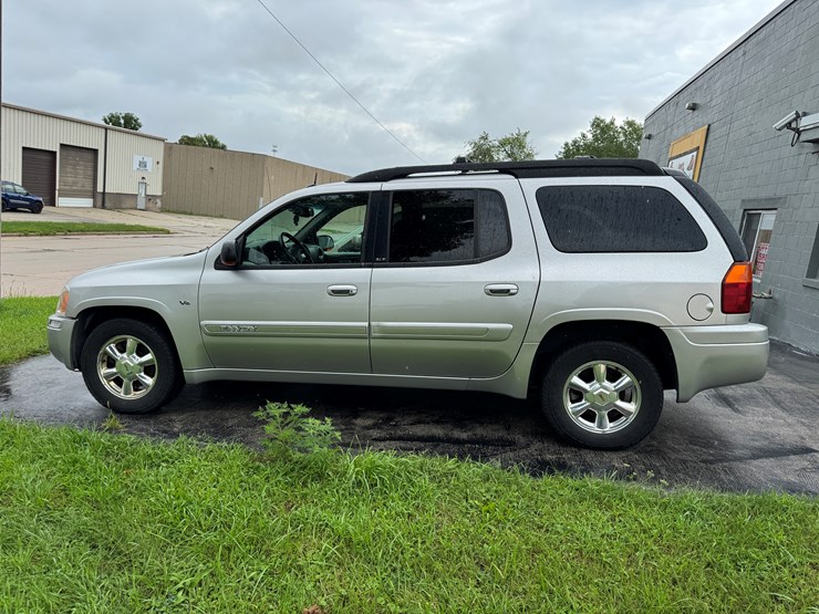 2004-gmc-envoy-image-7