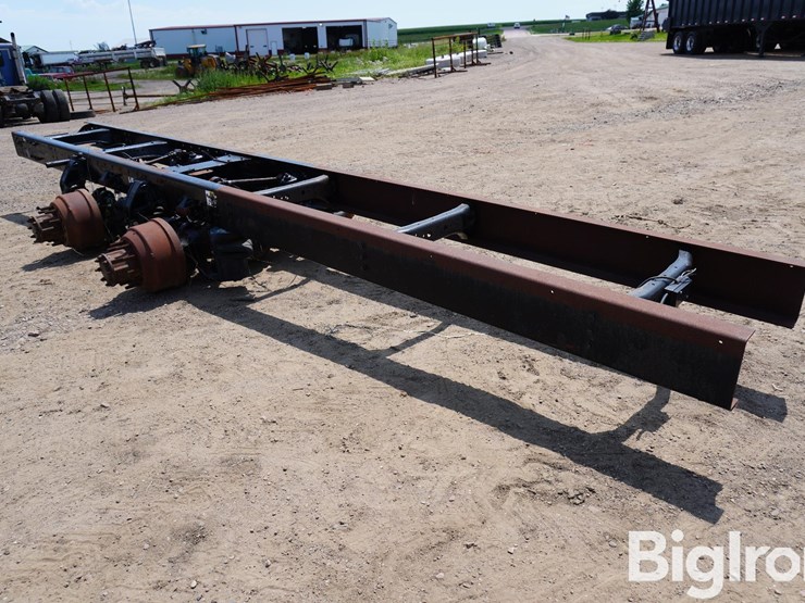 peterbilt-frame-w/rear-ends-image-7
