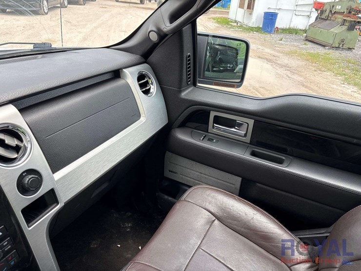 2011-ford-f150-platinum-image-15