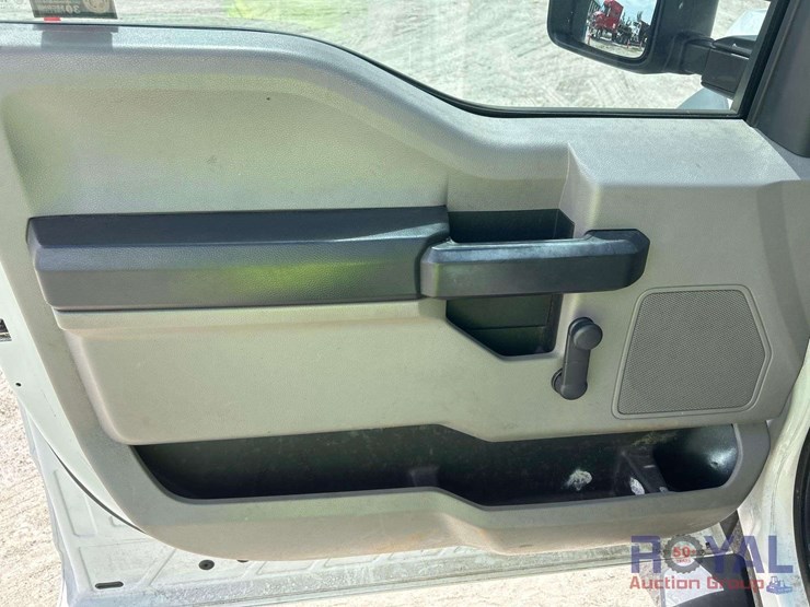 2017-ford-f450-image-14