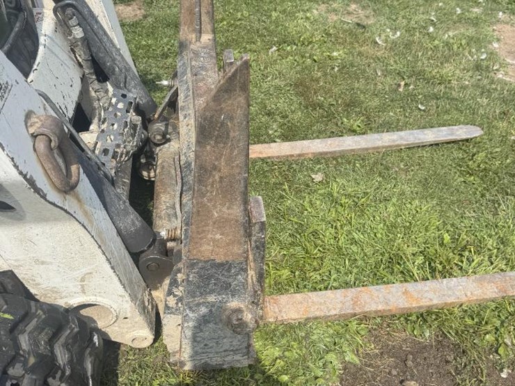 2015-bobcat-t770-image-9