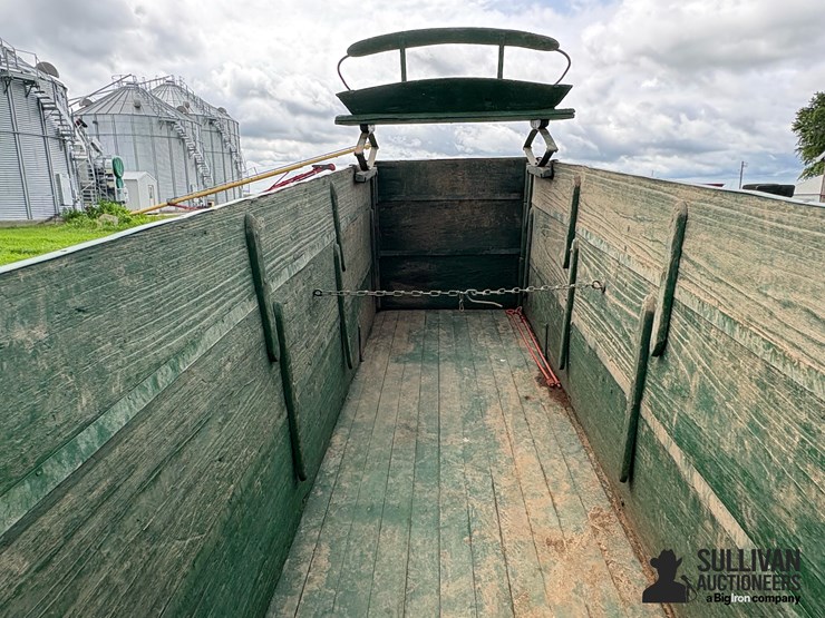 triple-box-wooden-wheel-wagon-image-16