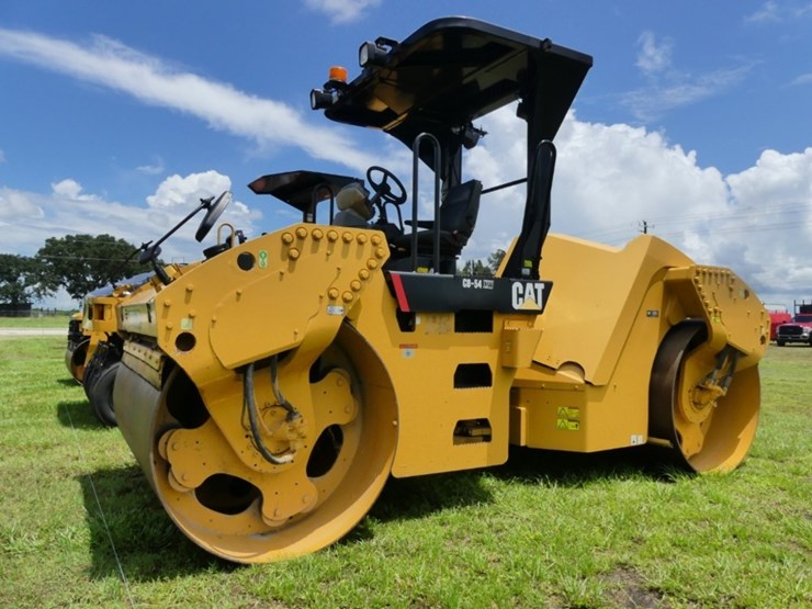 caterpillar-cb54xw-image-1