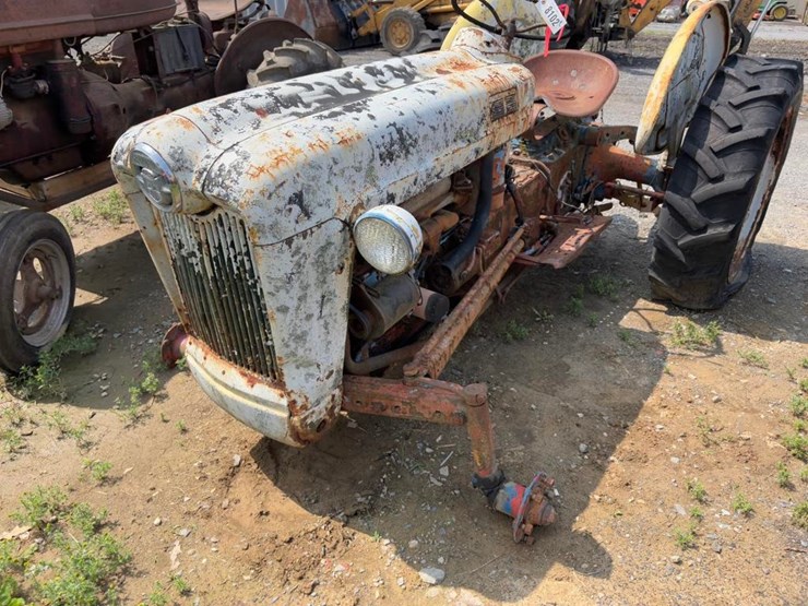 ford-851-image-3