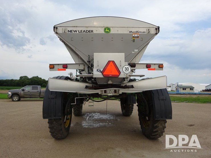 2016-john-deere-r4045-image-29