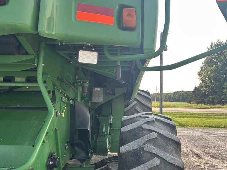 2002-john-deere-9750-sts-image-13
