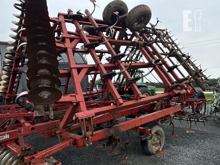 case-ih-4200-image-5
