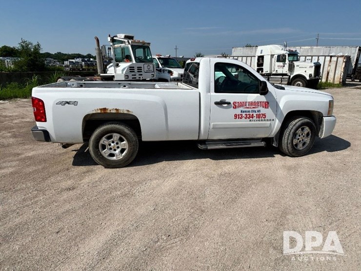 2008-chevrolet-silverado-image-4