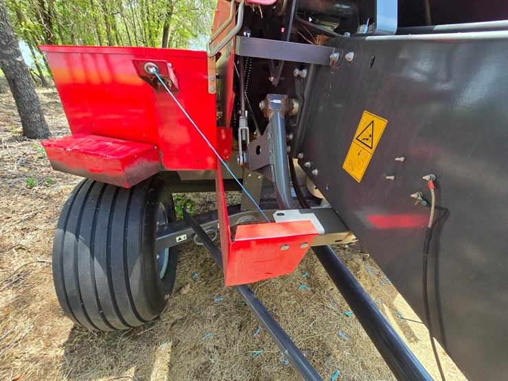 2020-massey-ferguson-1840-image-21
