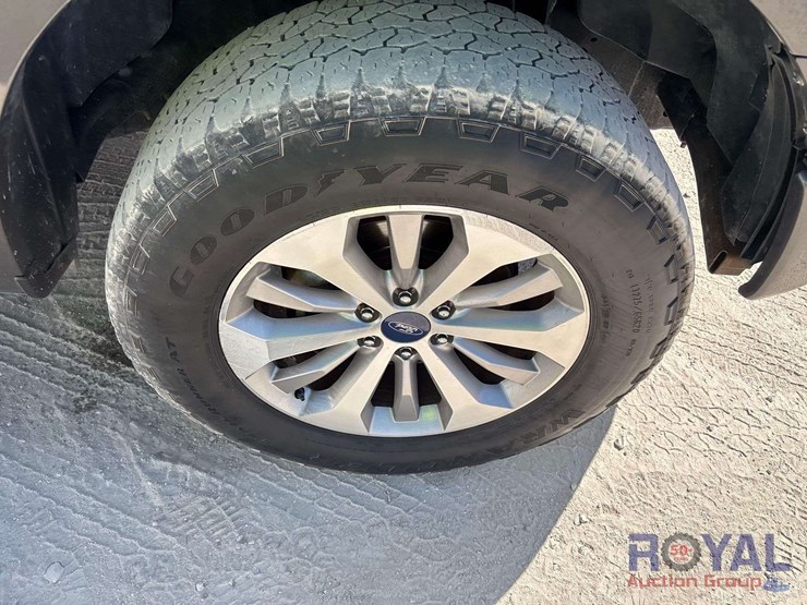 2018-ford-f150-image-25